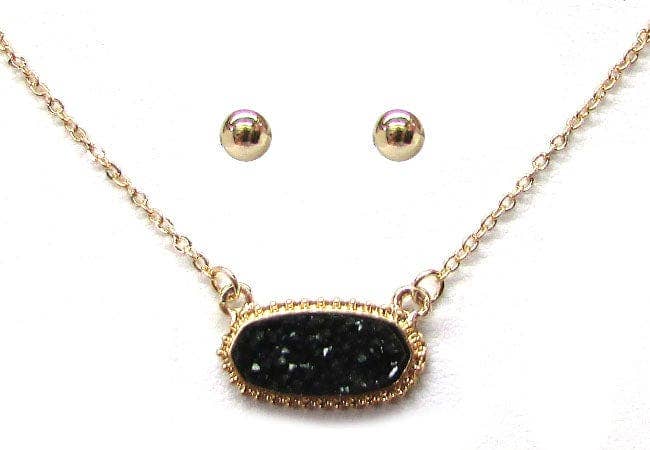 Eloise Druzy Oval Pendant Necklace