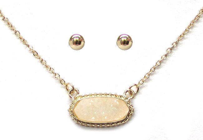 Eloise Druzy Oval Pendant Necklace