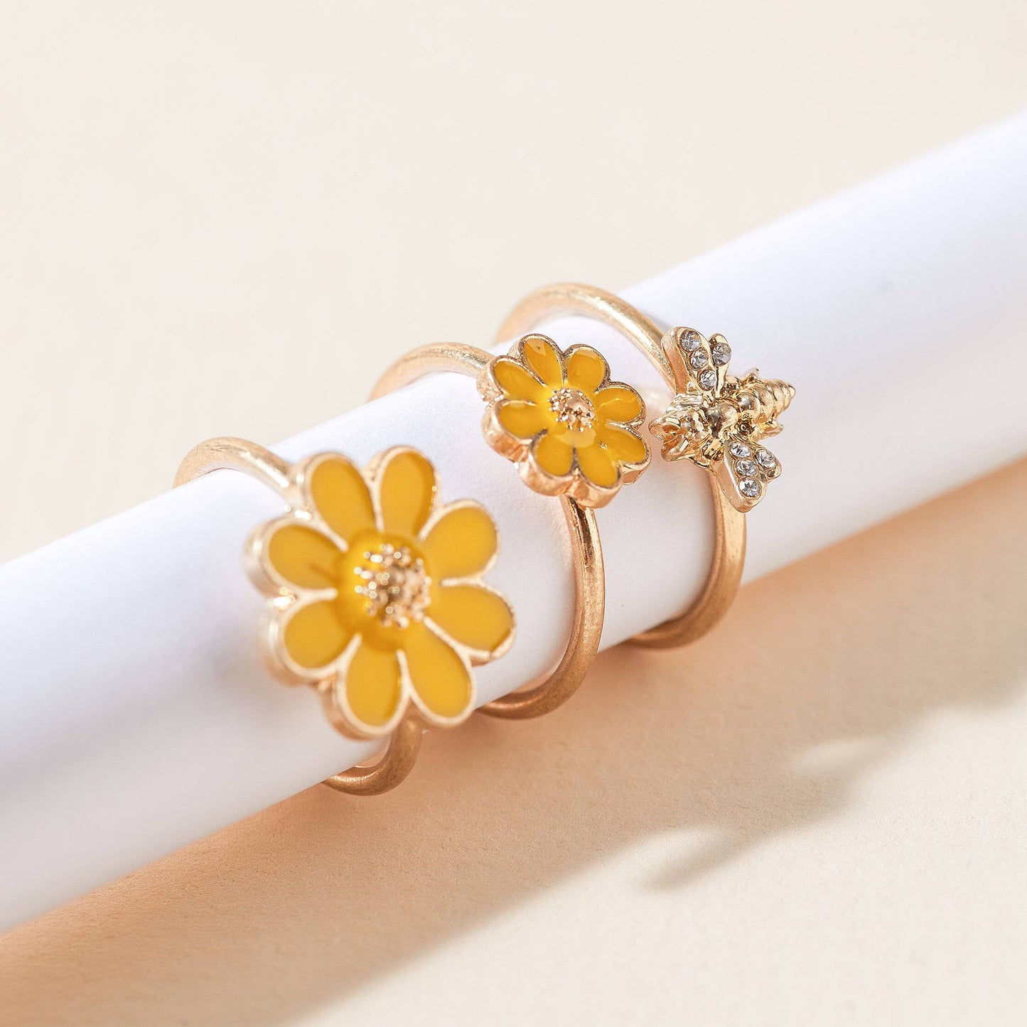 Flower Bee Rings set