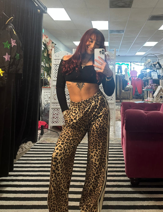 ANIMAL PRINTED BUTTER SOFT STRAIGHT PANT