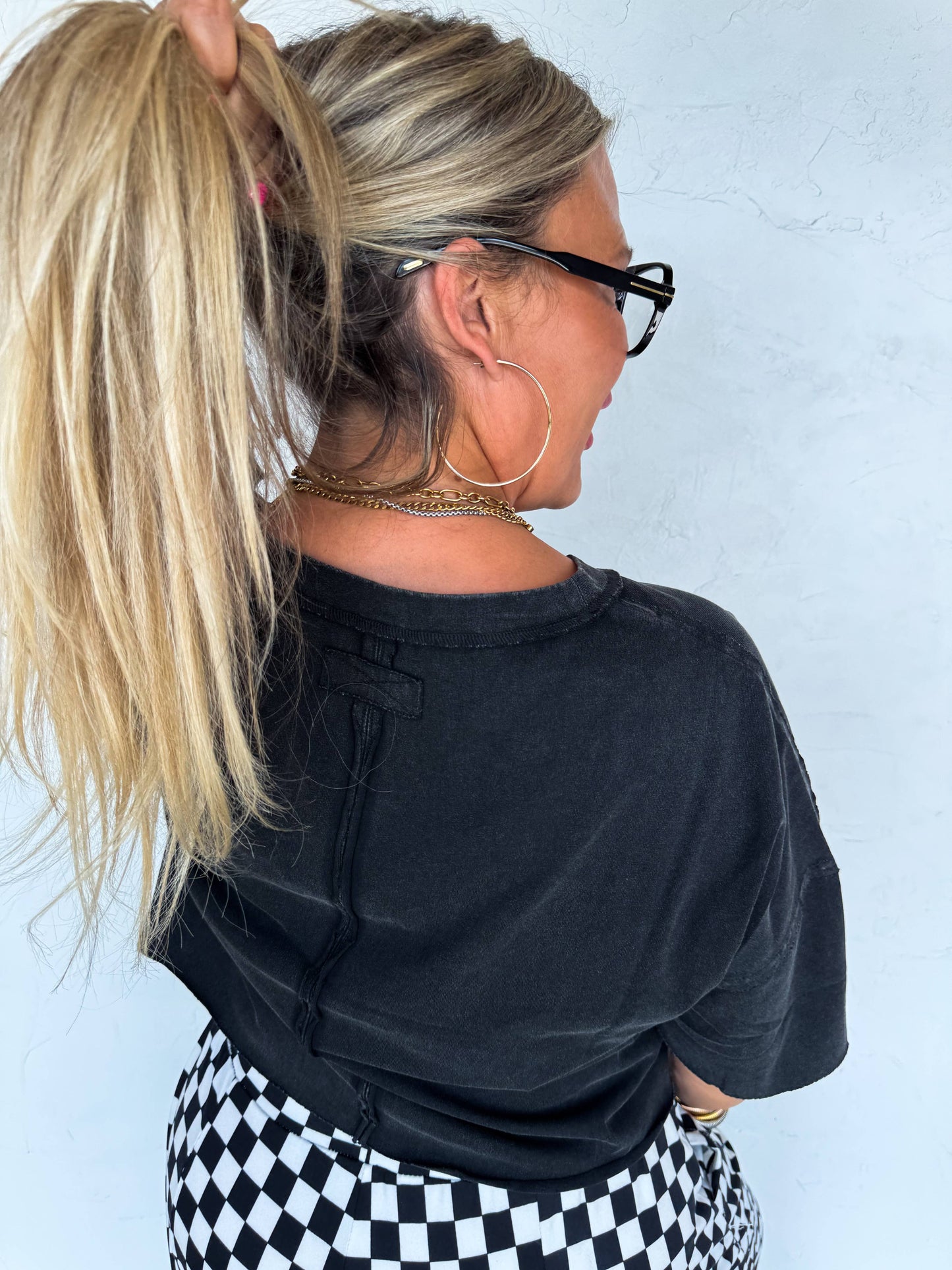 ROSIE RAW HEM TEE