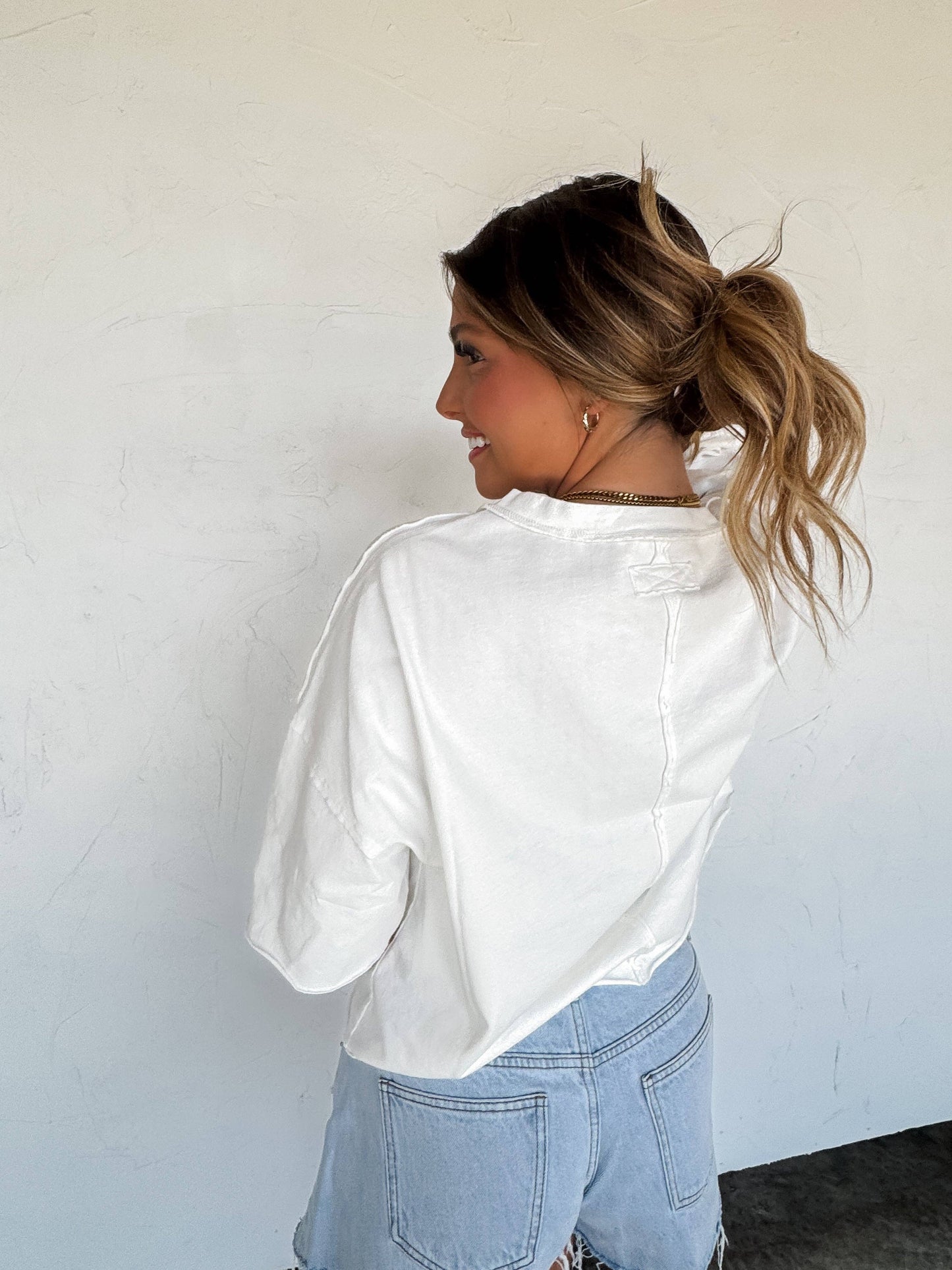 ROSIE RAW HEM TEE
