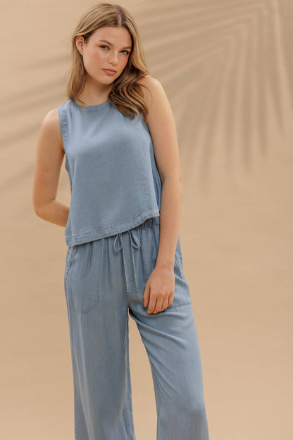 DRAWSTRING WAIST WIDE LEG CHAMBRAY PANTS