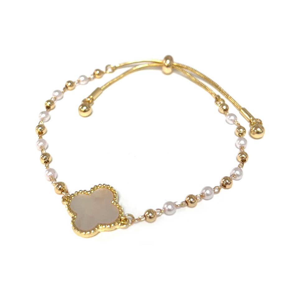 Clover Charm w/Pearl