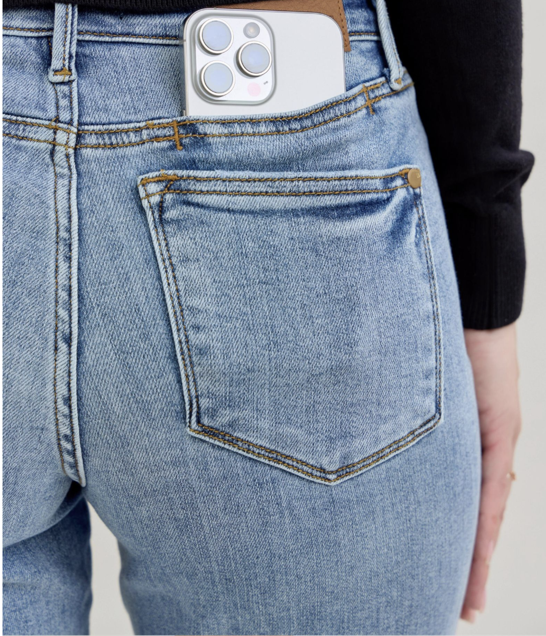 Camryn Cell Pocket Dad Jeans