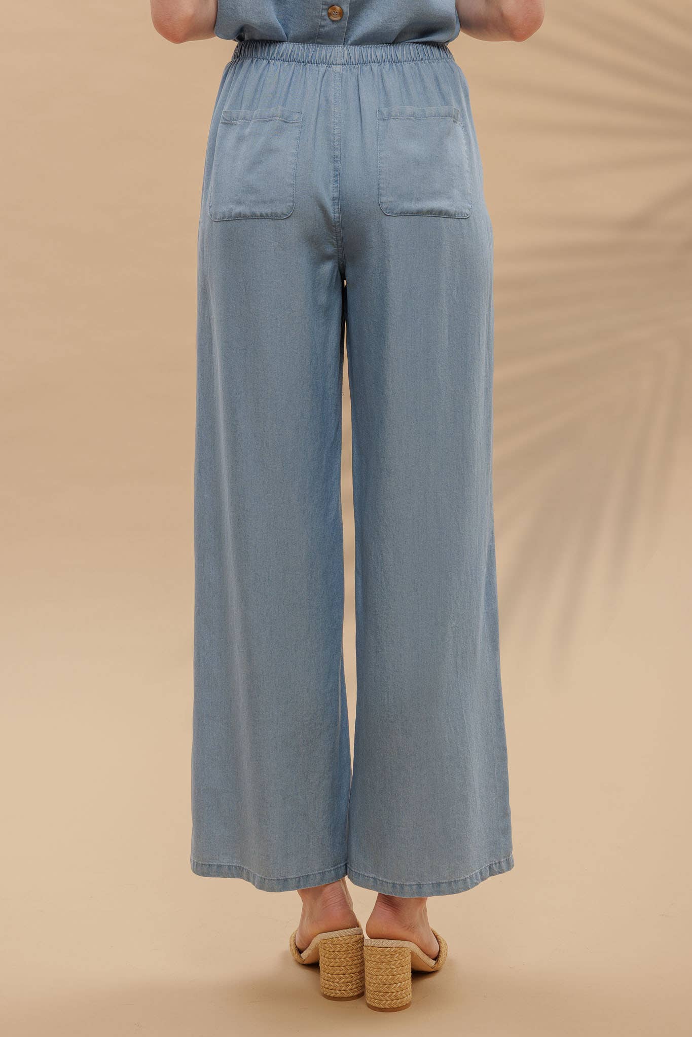 DRAWSTRING WAIST WIDE LEG CHAMBRAY PANTS