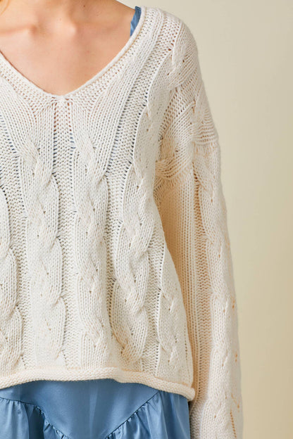CABLE KNIT SWEATER - V-Neck