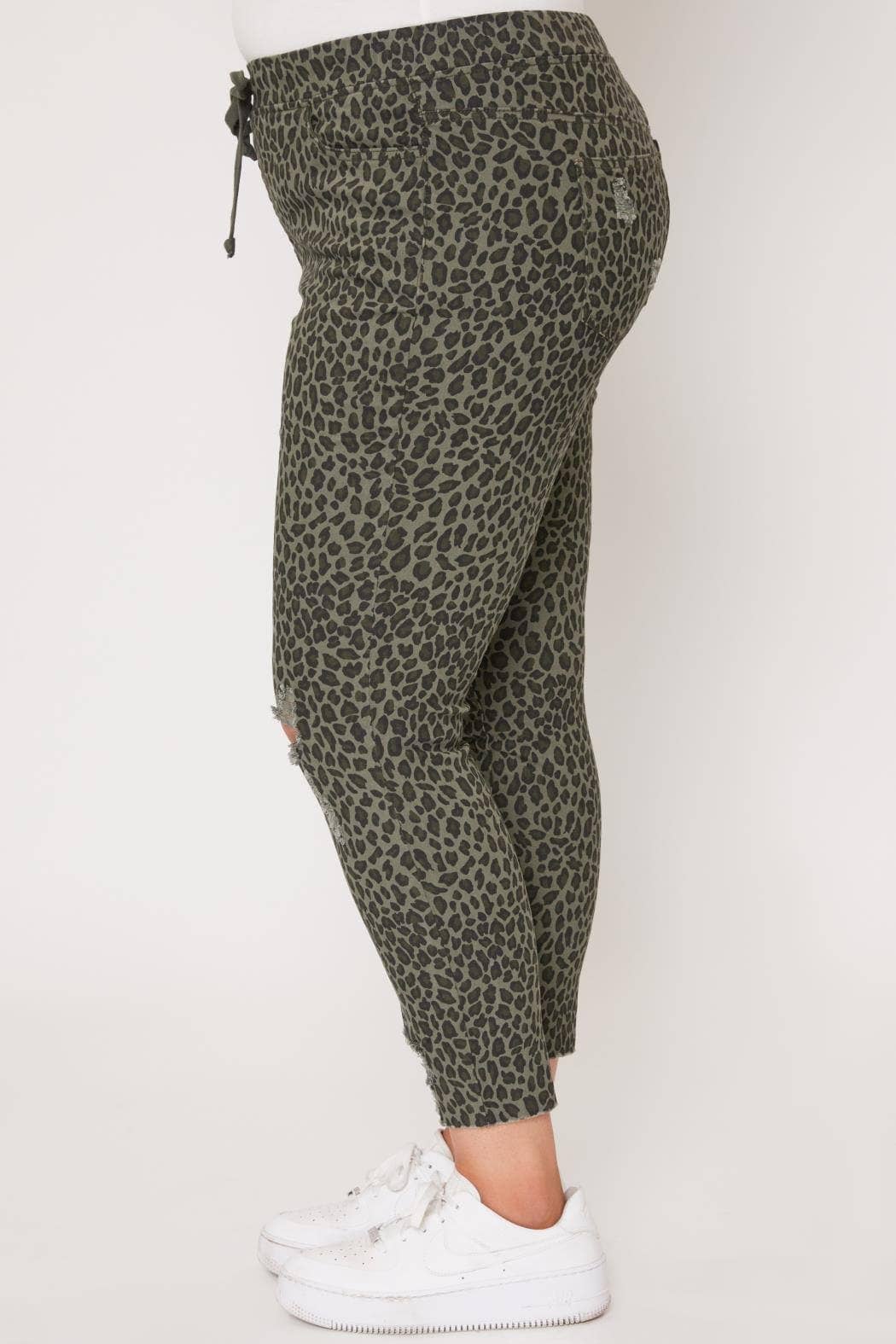 Curvy Leopard High Rise Ankle Jogger
