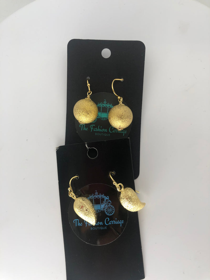 Gold Dangled Earrings